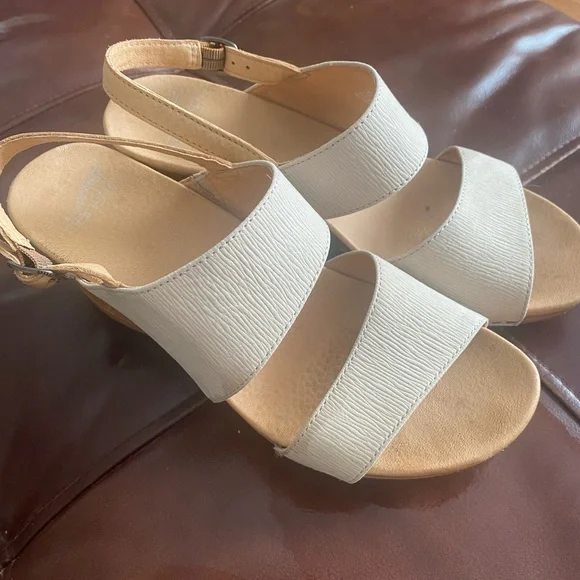 Dansko Women's Wedges - Picture 2 of 7